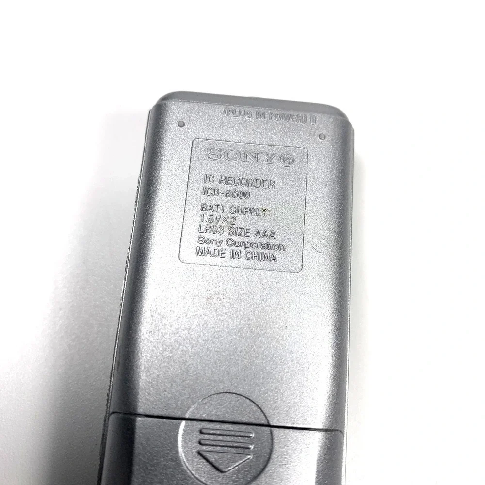 Sony ICD-B600 Mini Digital Voice Recorder Handheld Silver Tested Working
